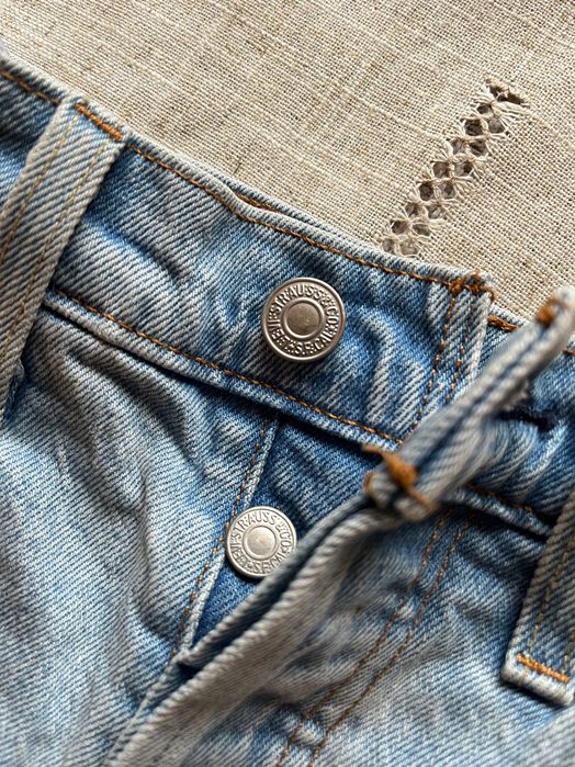 Oryginalne spodenki Levis 501 W27 bardzo dobry stan