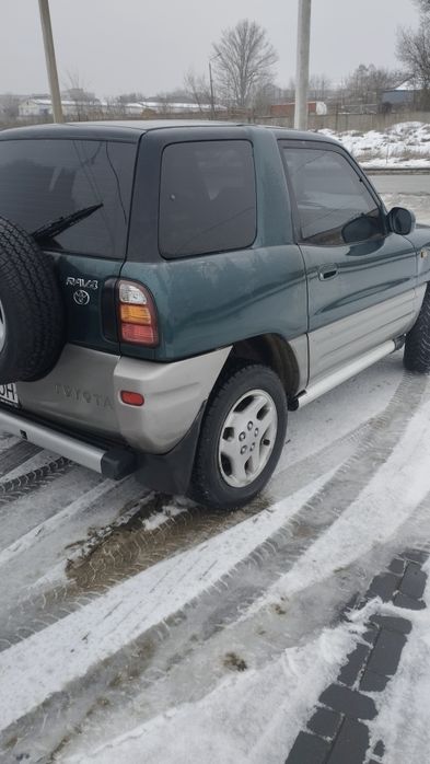 TOYOTA  RAV  4  Автомат