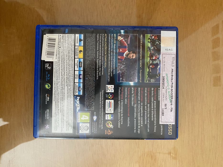 PES 2015 para a PS4 CD