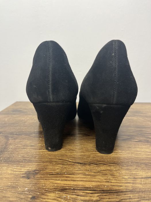 Czarne zamszowe skorzane buty na obcasie szpilki Tamaris rozmiar 38,5
