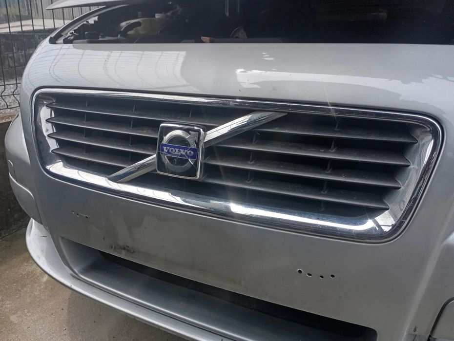 Pára-choques frente VOLVO C30