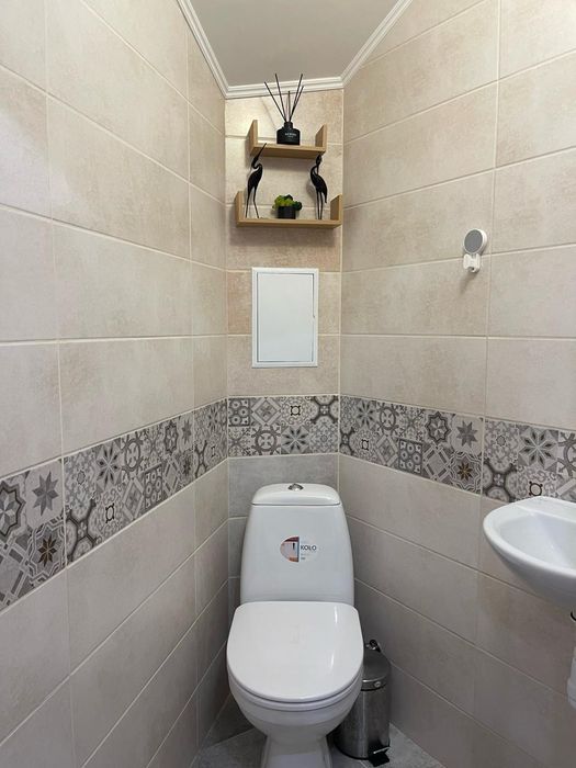 Продам 2к+ кузня студія .Озерна