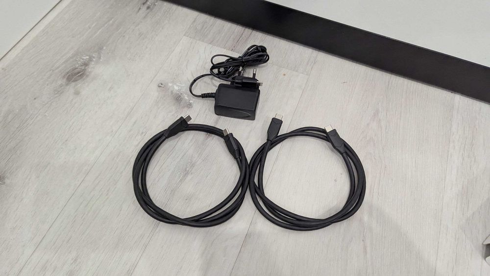 KVN Перемикач SUIDEK 2в1 / 1в2 8K 10Gbps з PD 100W switch