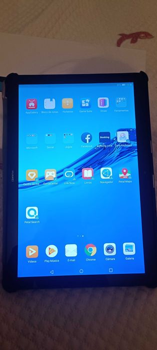 Tablet HUAWEI MediaPad T5 (10.1'' - 32 GB - 3 GB RAM - Wi-Fi - Preto)