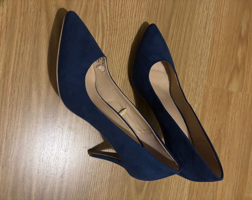 Sapatos com pouco uso