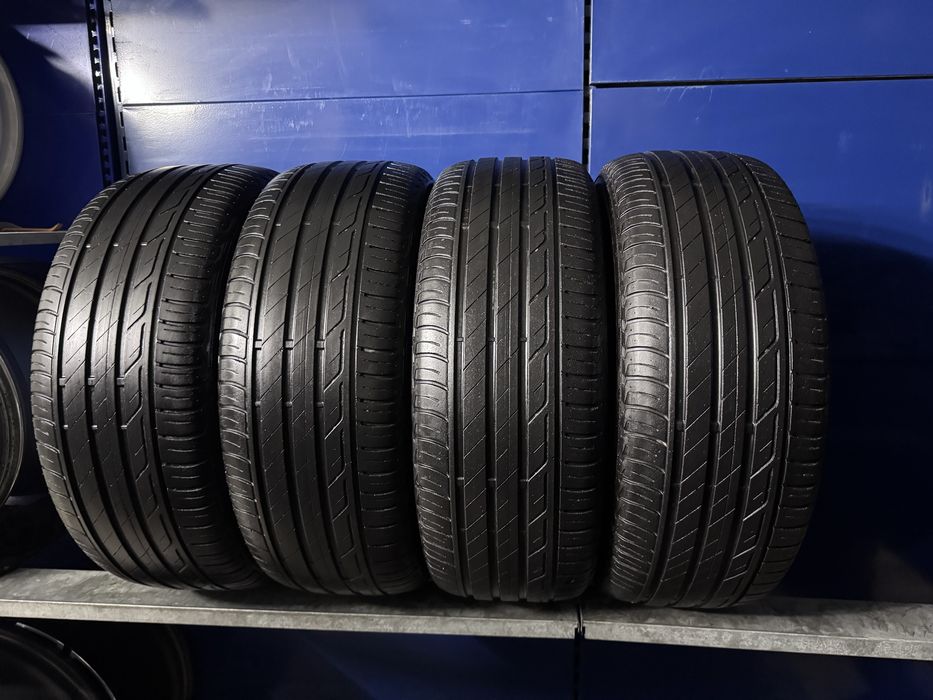 215/55r17 Bridgestone Turanza T001 215 55 r17 літо Розпродаж Склад Шин Умань