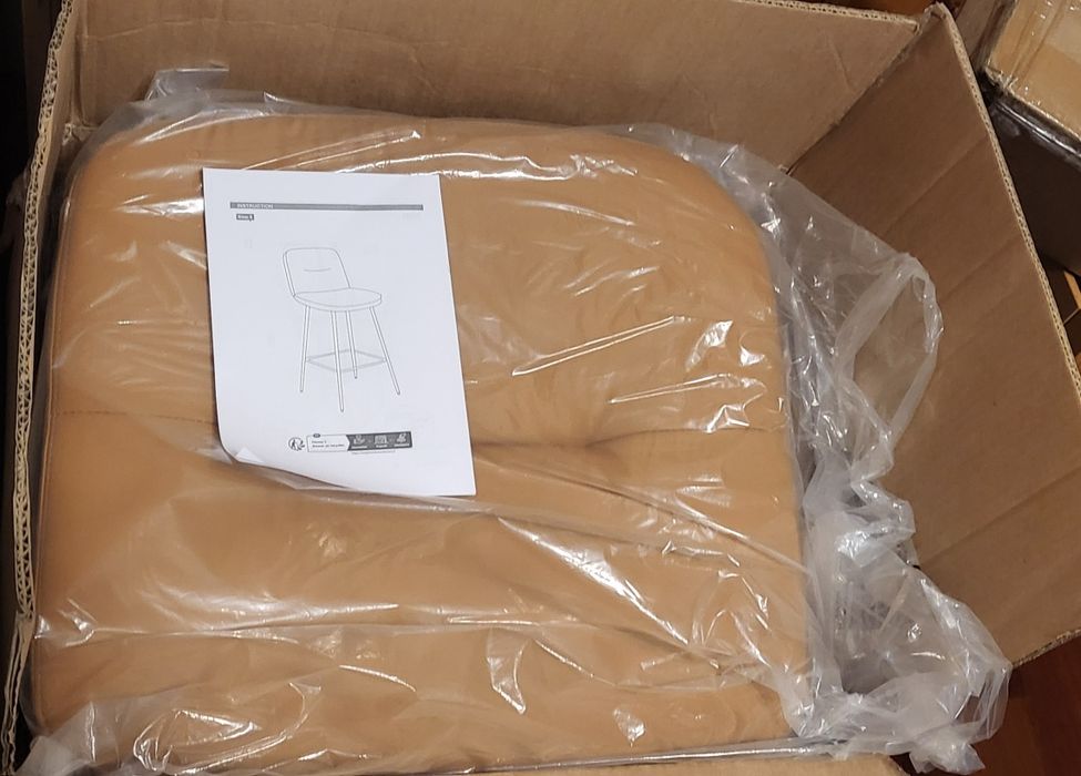 Cadeira de cor camel
