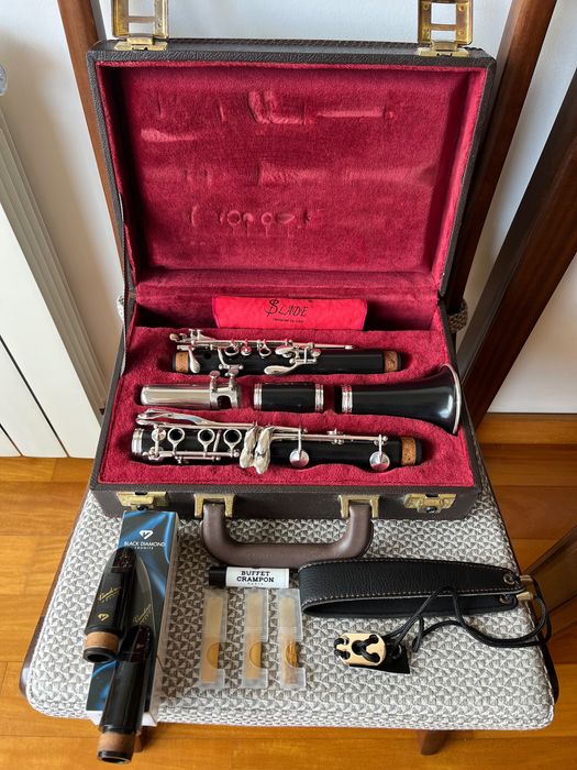 Clarinete Buffet Crampon E-11, 17 Chaves