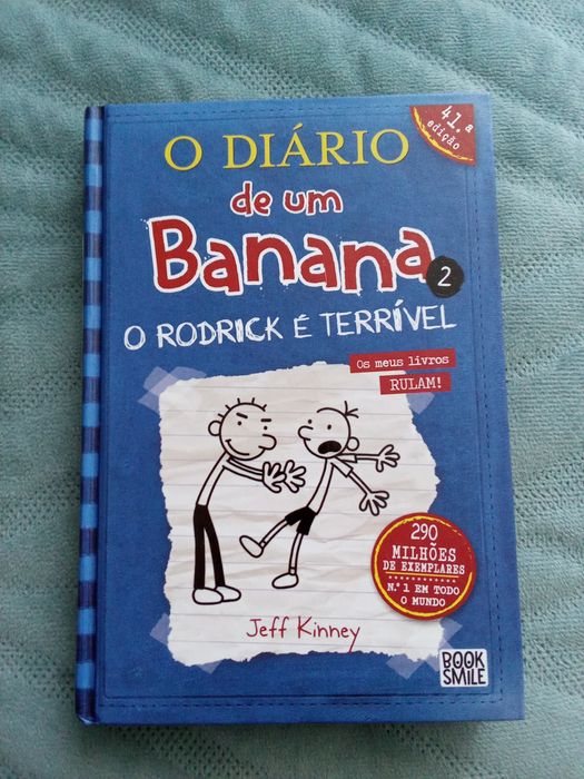 Livro o Diário de um banana. O Rodrick é terrível.
