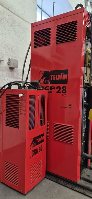 Stacjonarna zgrzewarka punktowa TELWIN PCP 28 LCD 400 V z chłodnicą TELWIN GRA 90 230V, stan fabryczny