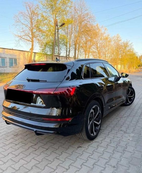 Audi e-tron S Line 2021
