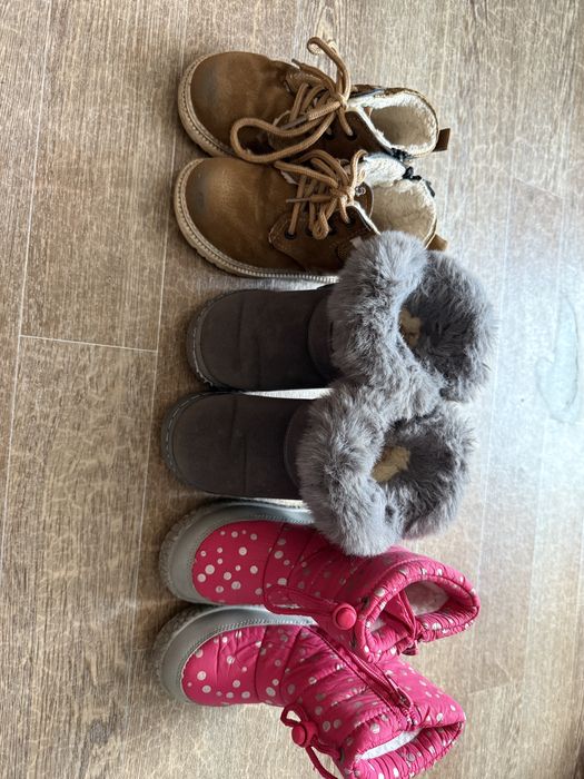 Дитяче взуття, босоніжки, кросівки, черевики 23-26
