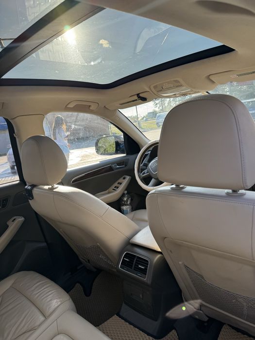Продам Audi Q5 2010