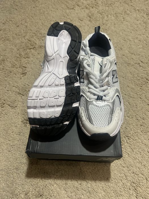 Sapatilhas novas New Balance 530