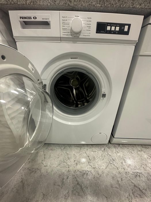 Maquina de lavar roupa