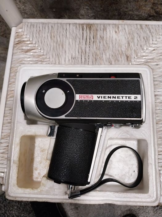 Máquina de filmar eumig viennette 2