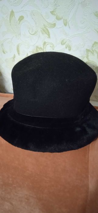 Сучасний капелюх фетр, хутро
