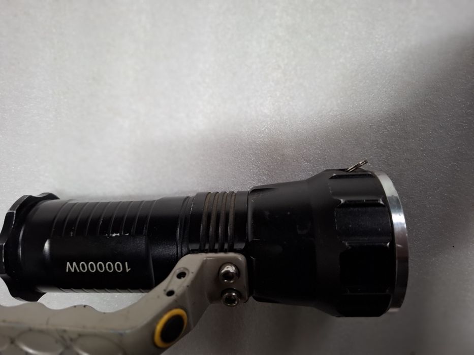 Latarka do ładowania