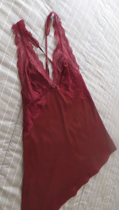 Camisa noite, alças cruzam a trás, peito renda - Tam- M/S - Como Nova