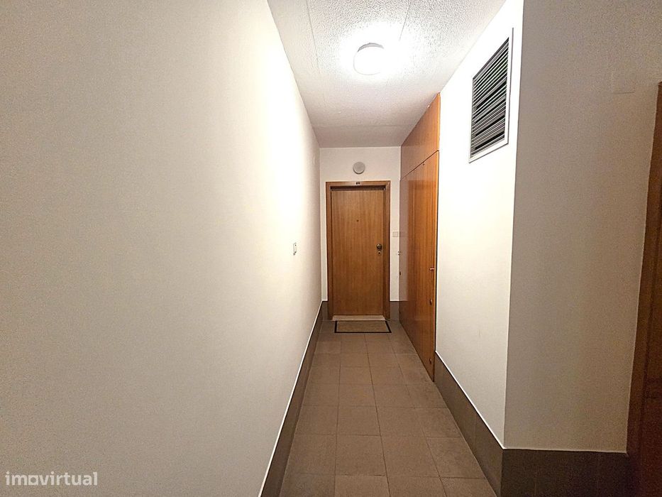 MONTE DA CAPARICA - T3 com Parqueamento