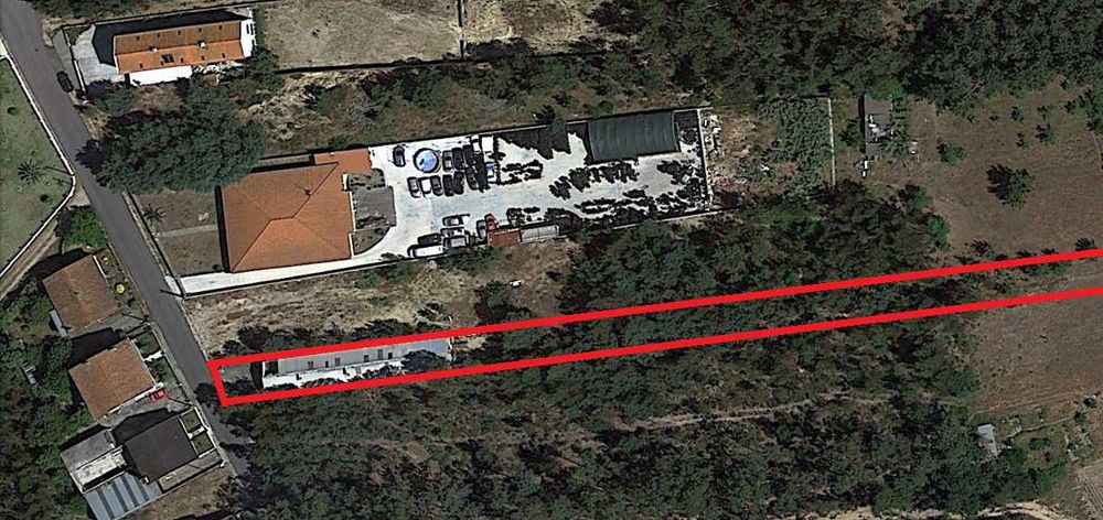 Armazém com 198 m² inserido em terreno com 1500 m²