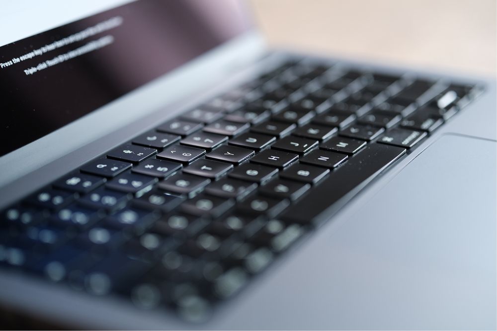 Macbook Pro M1 Pro 10 core, 14,2”, 1TB, 16GB RAM,