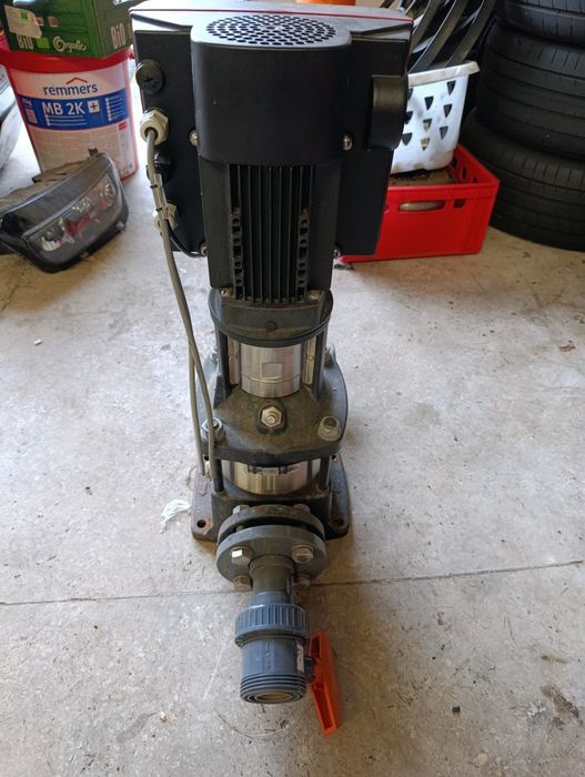 Pompa pionowa Grundfos CRE10-03 Silnik MGE90LD