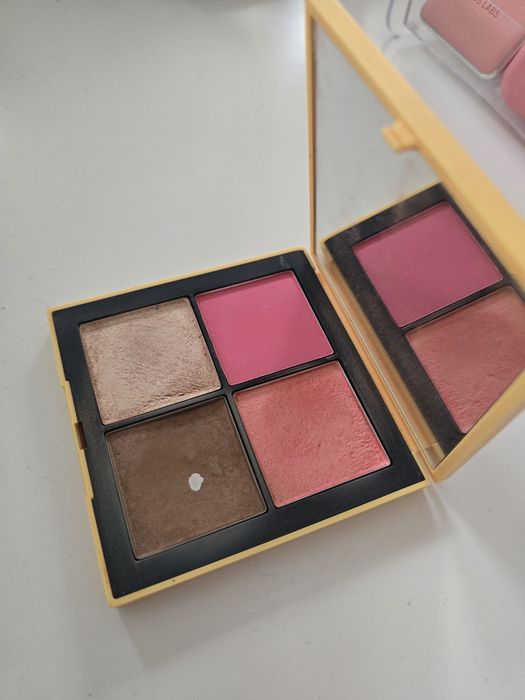 Paleta nars hot escape cheek palette II