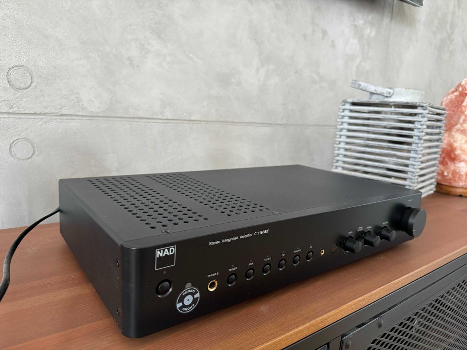 Wzmacniacz zintegrowany stereo NADC316BEE