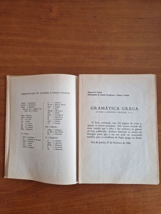 Livro didático "Gramática Grega", de A. Freire, S. J.