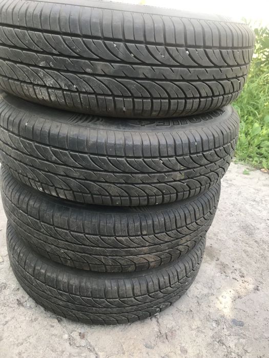 Шины 155/70r13 в отличном состоянии