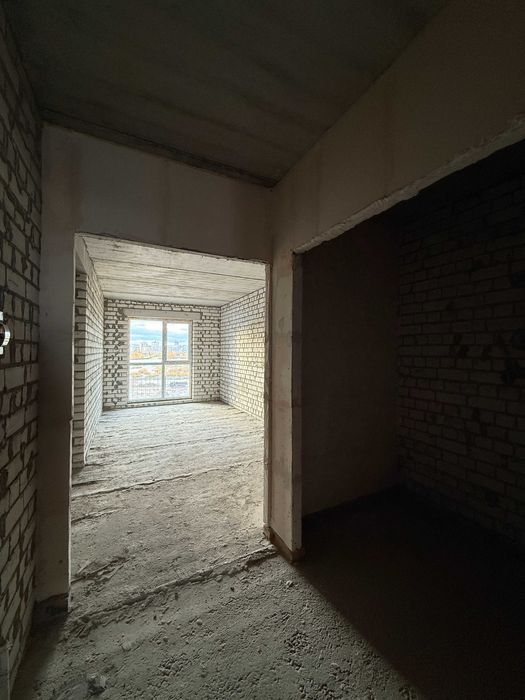 Велика квартира на Митниці в ЖК City Park з автономним опаленням