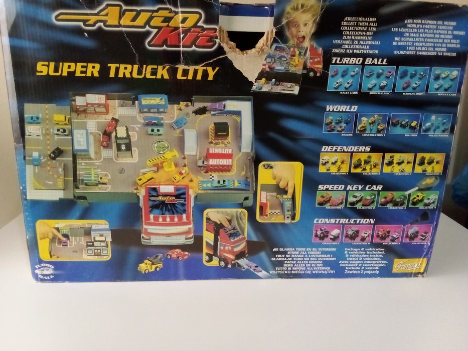Camião AutoKit da Famosa