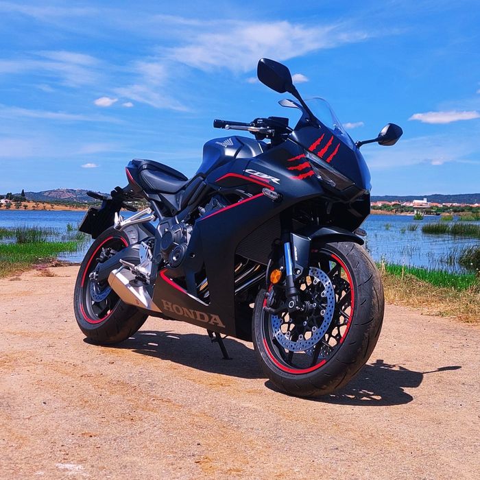 Honda CBR650R 2024