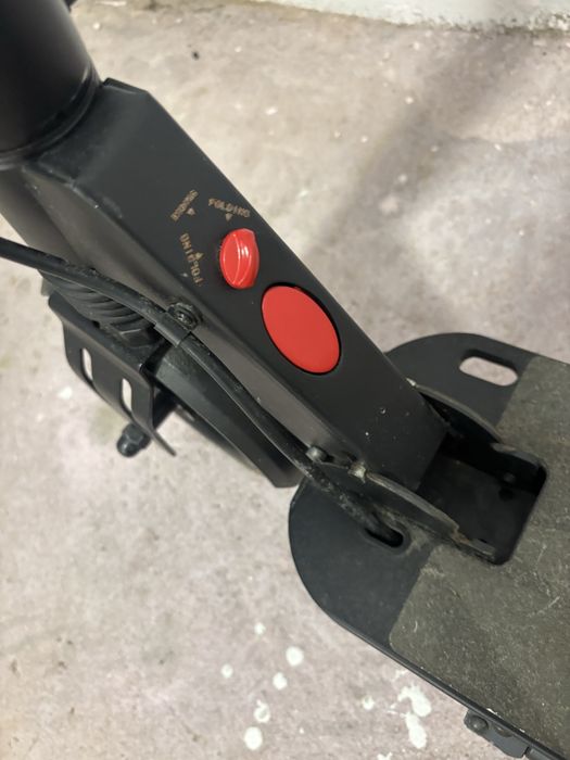 Trotinete eletrica com bateria gasta