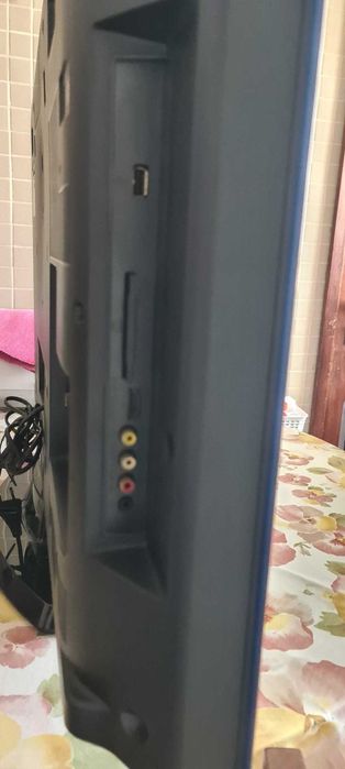 TV LCD SONY 37" como nova.