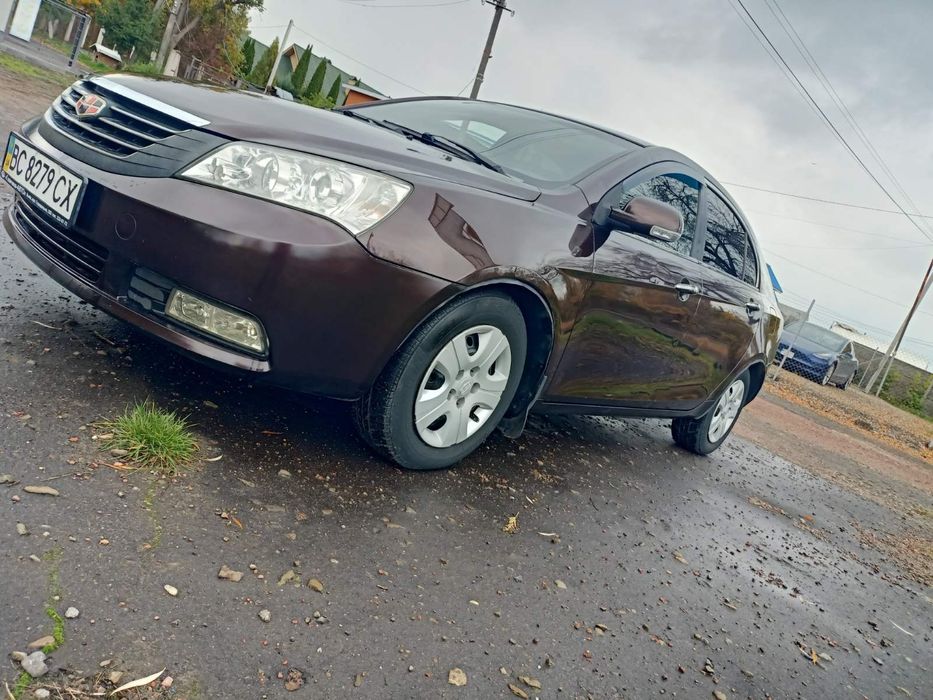 Geely Emgrand 7 газ-бензин