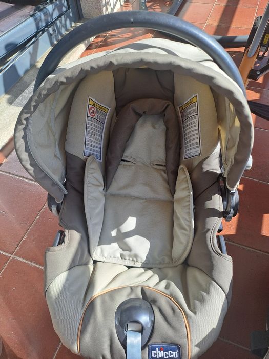 TRIO CHICCO carrinho, alcofa e ovo