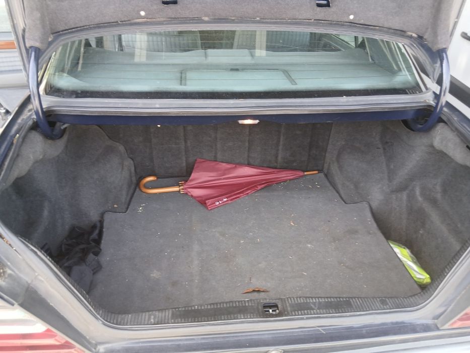 Mercedes 200d  w124