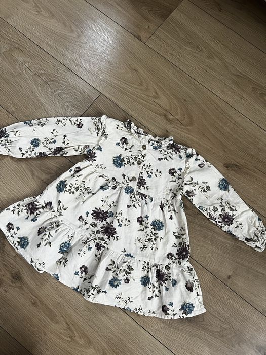Sukienka newbie 80