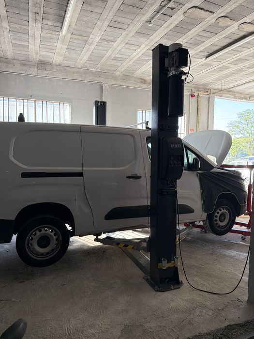 Vendo elevador oficina mecanica