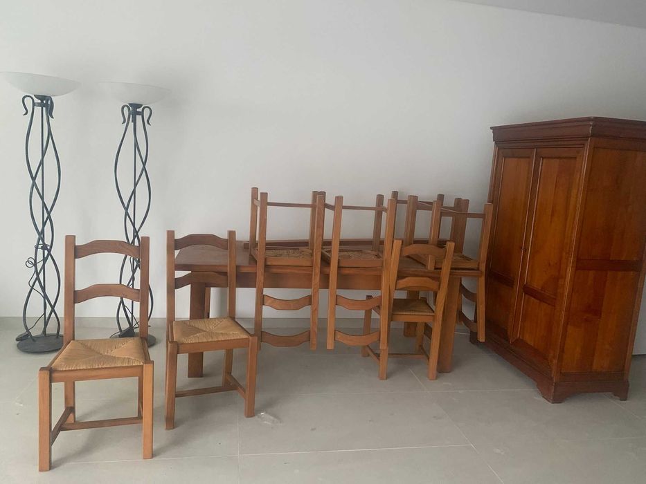 Guarda Fatos em madeira