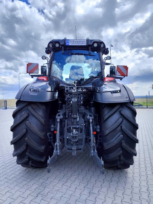 VALTRA Q305 fabrycznie nowy