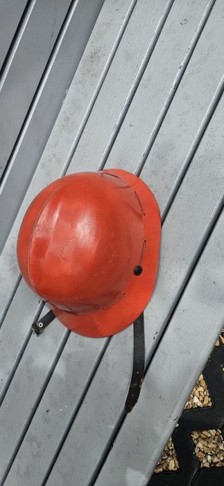 Stary kask  strażacki