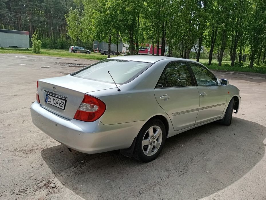 Продам Toyota camry