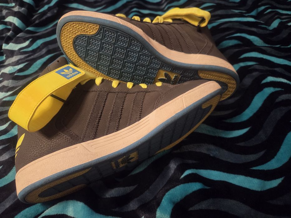 Buty sportowe Adidas Varial Mid rozm.46