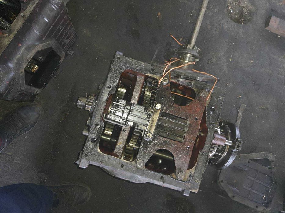 Продам КПП синхронну до трактора МТЗ 920