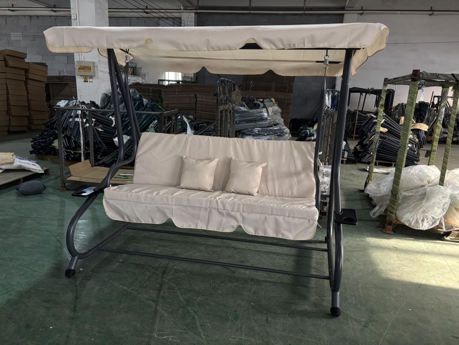 Садова трьохмістна гойдалка GARDEN LINE VENERA.Качеля садова розкладна