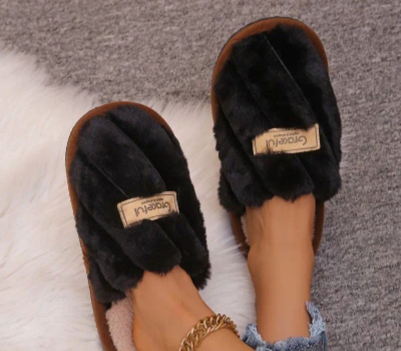 Жіночі кімнатні тапочки