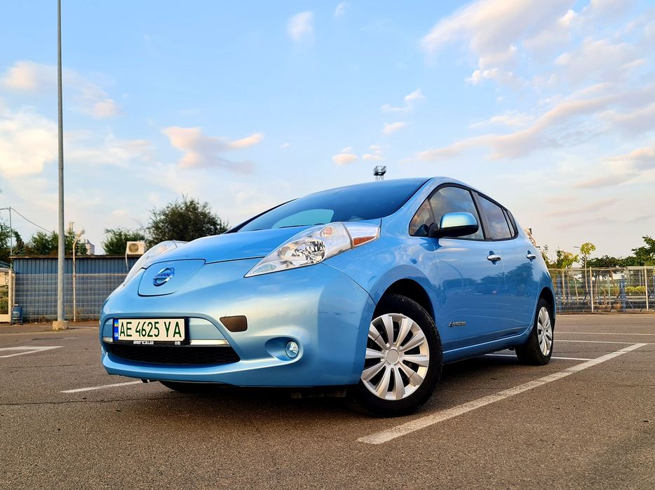 Аренда Ниссан Лиф,  Nissan Leaf, аренда єлектромобиля